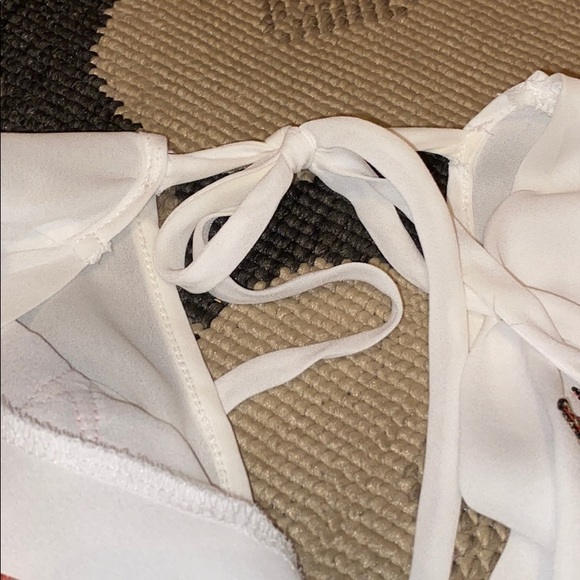 Open shoulder blouse - Picture 5 of 6